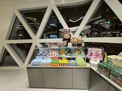 -泡泡玛特POPMART (北京超极合生汇店)