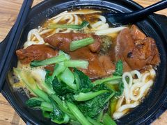 猪脚砂锅面-小义乌砂锅拉面(海事共享区店)