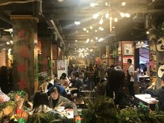 大堂-钢管厂歆瑞源油卤串串香(春熙路太古里店)