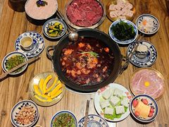 -旧街市鲜货老火锅(大光路店)