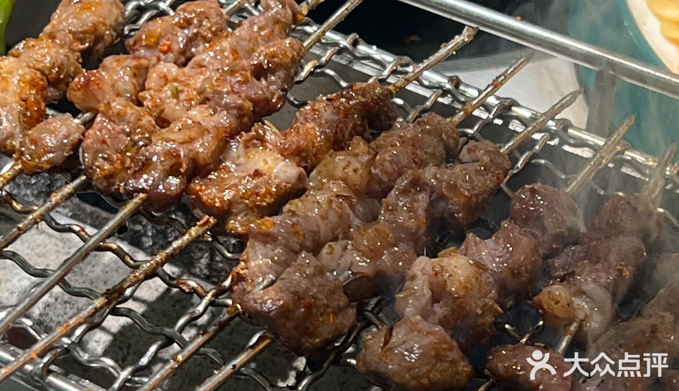 香迷糊了家人们 这家新开的烧烤快冲!