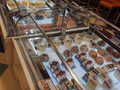 自助取餐区-85度C(上海周浦店)