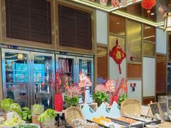 -大中华希尔顿酒店-念自助餐·嗨啤·小龙虾