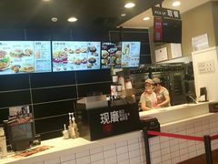 -肯德基(洛川店)