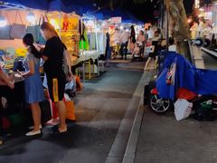 -吴山路夜市