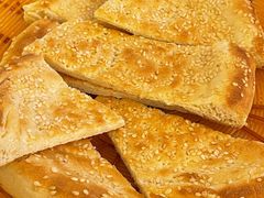 新疆马尔龙烤馕-马尔龙新疆饭店·清真(瑞景店)