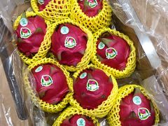 -上海龙吴水胜海发市场