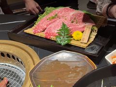 -山川小町·极番烧肉(新地假日广场店)