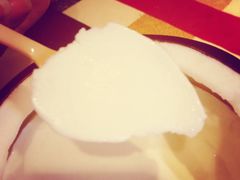 -志龙皇冠吃货椰子铺