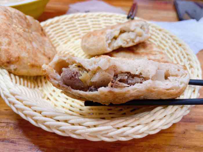 城隍庙肉火烧-"最早在海云庵那家用点吃过,现烤的味道不错.