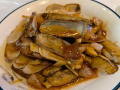 -霄汉牛三鲜湖北砂锅菜(万松园2店)