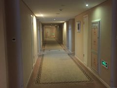 -杭州滨江宝龙城华美达酒店