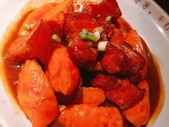 红烧肉烧红薯-吃饭皇帝大土家民族菜(正大广场店)