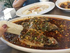 藿香鲫鱼-月圆霖特色农家乐