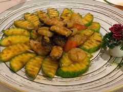 碧绿素辽参拼虾饼-国龙大酒店-中餐厅