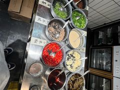 -黔有有贵州酸汤夺夺粉火锅(五味十字店)