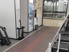 -乐刻运动健身(同曦假日百货店)