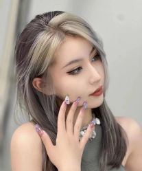 -十六番发型师事务所