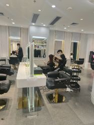-Kraemer Paris  苏豪路易士·嘉玛发廊