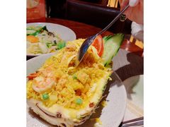 菠萝海鲜炒饭-mango tree芒果树泰国餐厅(青岛万象城店)