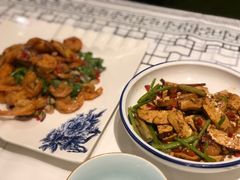 -丹江口渔村·湘味厨房(桃园店)