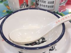 -闯关东东北农家菜(崂山石老人店)