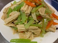 香芹腐竹-蚝情烤翅(七星园店)