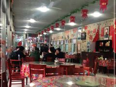 大堂-何适山庄 ·可团建(水长城P2停车场店)