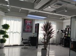 -V7 HAIR SALON
