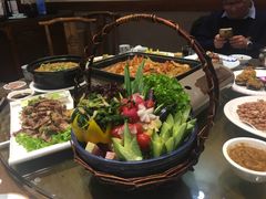 -崔英子朝韩民俗风味烤肉烤串城(大东店)