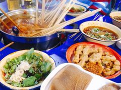 -马路边边串串香(苗栗路店)