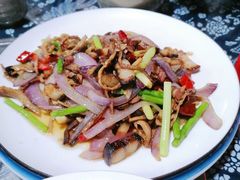 -味老大土碗菜(中山三路店)