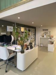 -JNK皮肤管理中心