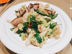 -渝信川菜 · 川味家常菜(财富购物中心店)