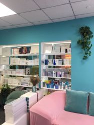 -斐尔国际皮肤管理中心