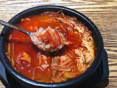 辣牛肉汤-吴草鸡爪오초닭발韩食堂(融恒盈嘉中心店)