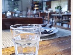 -喜洲吧·江畔老船厂·庭院餐厅(喜临院店)
