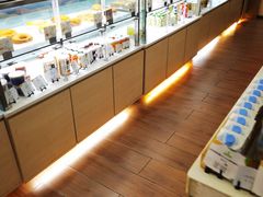 面包甜点陈列柜-花园饼屋·吐司蛋糕面包(星海店)