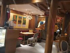 大堂-隔壁老王·家常云南菜(花巷店)