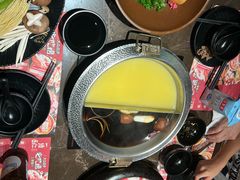 -一绪に和牛寿喜烧(罗湖益田假日店)