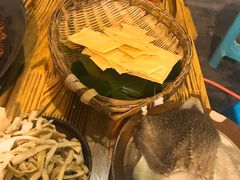 -岗上渣渣老火锅(两路口店)