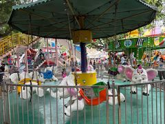 -顺德大良半月城游乐场