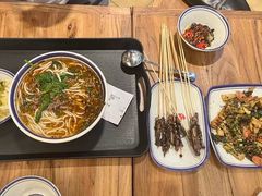 -云阿蛮云南生烫牛肉米线(奉贤路店)