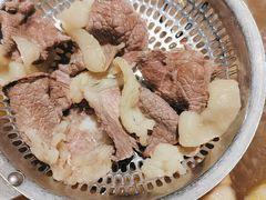 肥胼-牛村来人潮汕牛肉火锅(西单店)