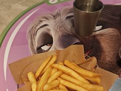 -必胜客(尹山湖歌林公园店)
