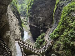 -龙水峡地缝景区
