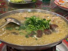 -闯关东东北农家菜(崂山石老人店)
