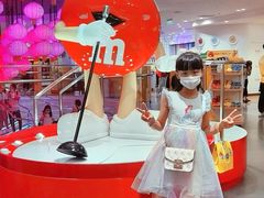 -m豆巧克力世界(上海世茂广场店)