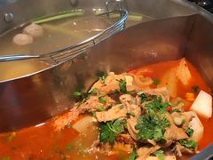 -左庭右院鲜牛肉火锅(浦江欢乐颂店)