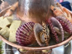 -一口猪海鲜浑锅·东北家常菜